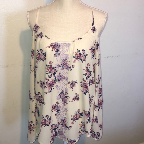 Rewind Tops - Floral cold shoulder blouse